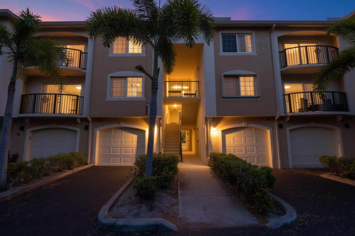 400 Crestwood Court - Photo 1