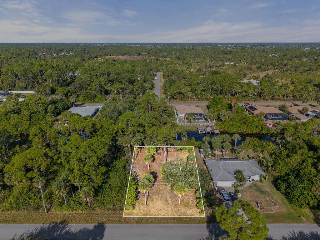 409 Cheshire Street - Photo 1
