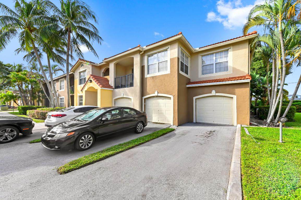 15105 Michelangelo - Photo 1