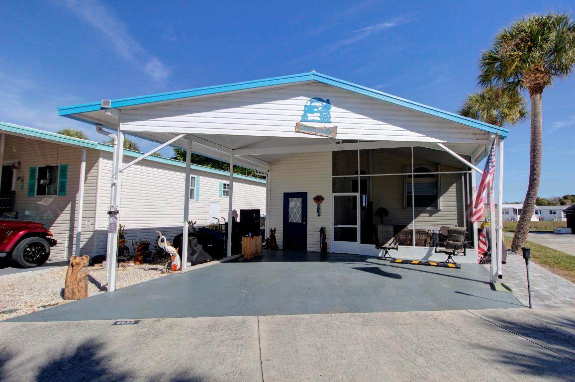6633 52nd Street - Photo 1