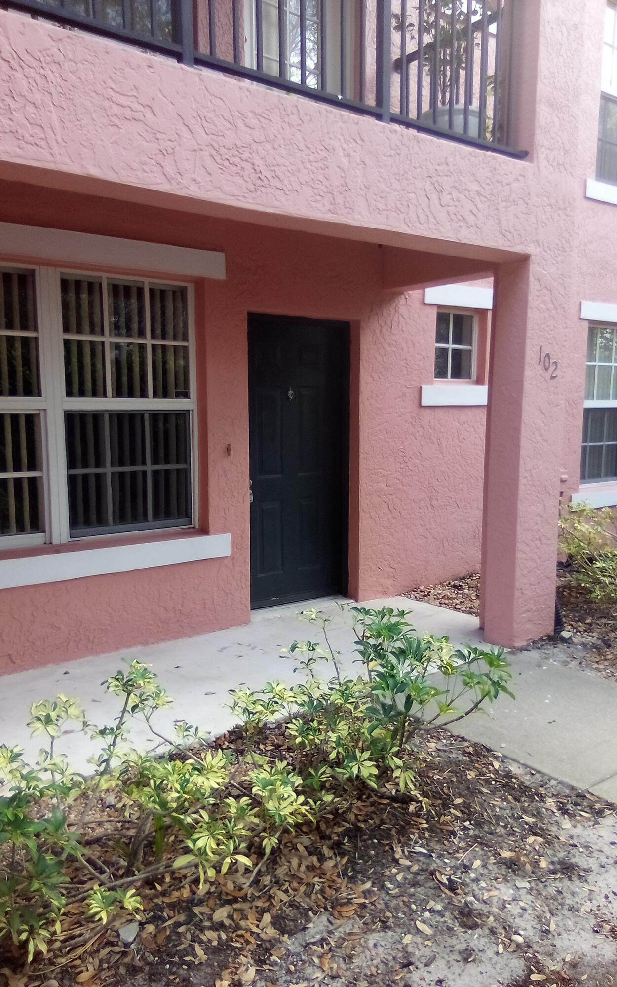 150 Peacock Boulevard - Photo 1