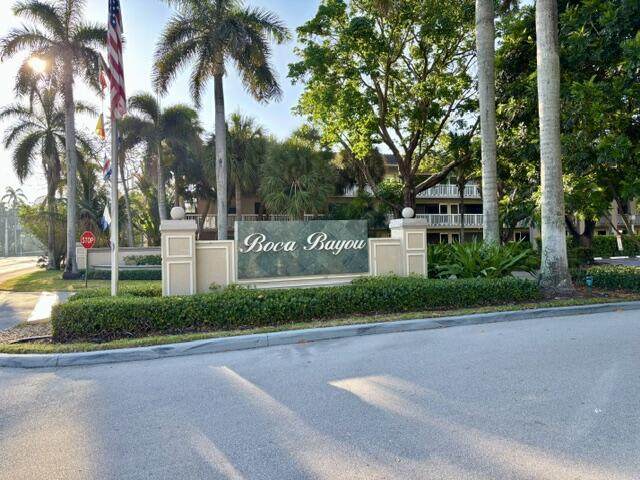 21 Royal Palm Way - Photo 1