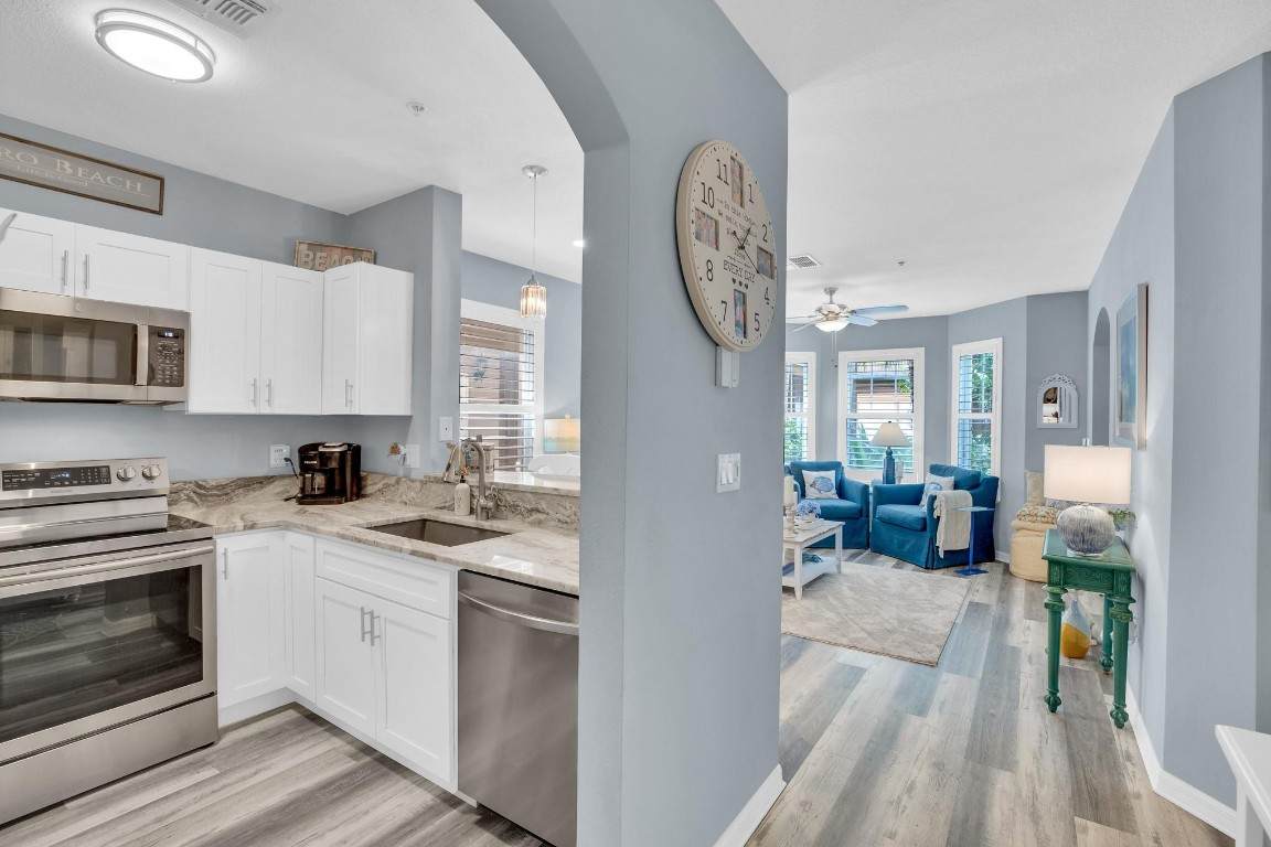 5020 Fairways Circle - Photo 1