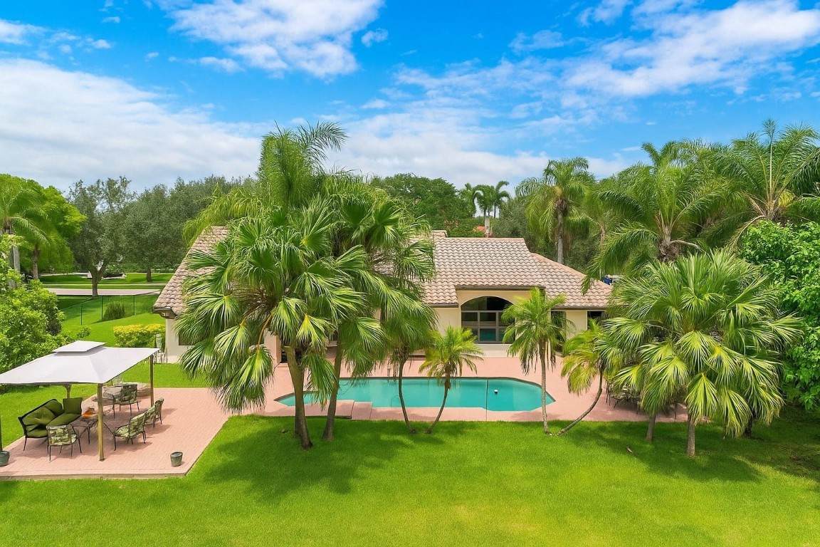 4150 106th - Photo 1