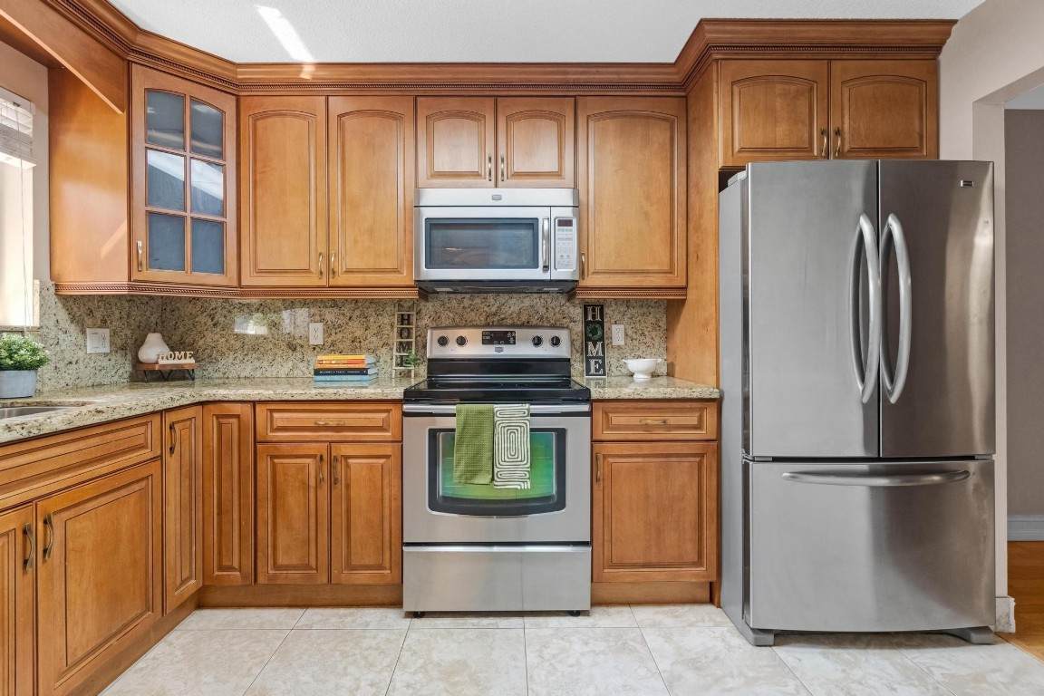 1916 Discovery Circle - Photo 1