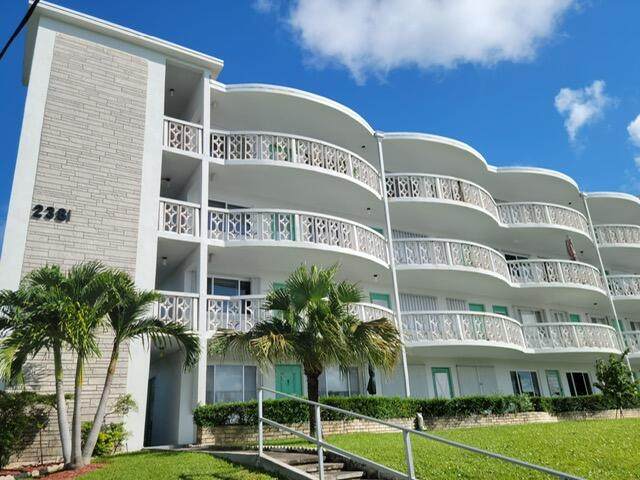 2381 Sunset Avenue - Photo 1