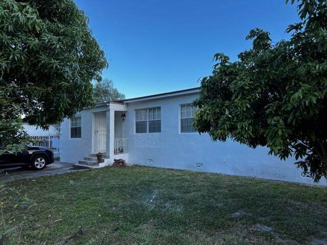 1125 144 Street - Photo 1