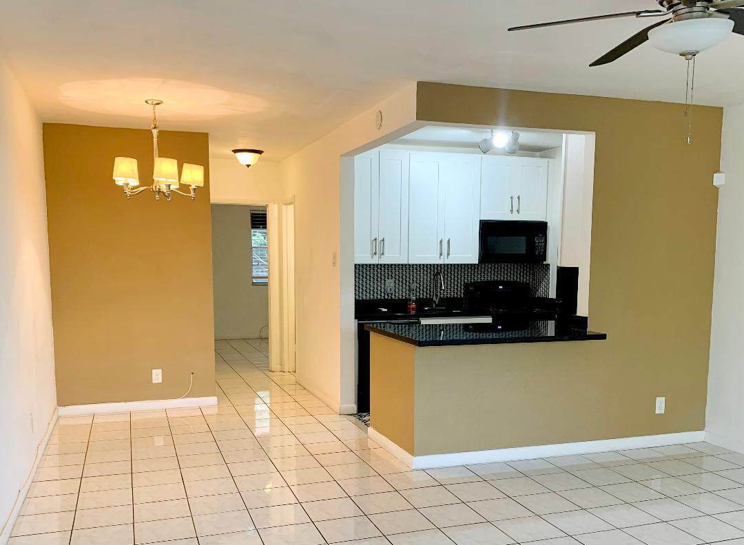 2915 Plunkett Street - Photo 1