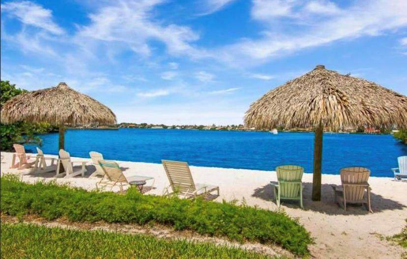 https://bt-photos.global.ssl.fastly.net/beaches/orig_boomver_4_R11101675-2.jpg