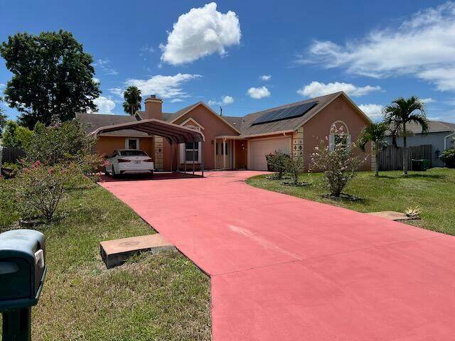 822 Carmelite Street - Photo 1