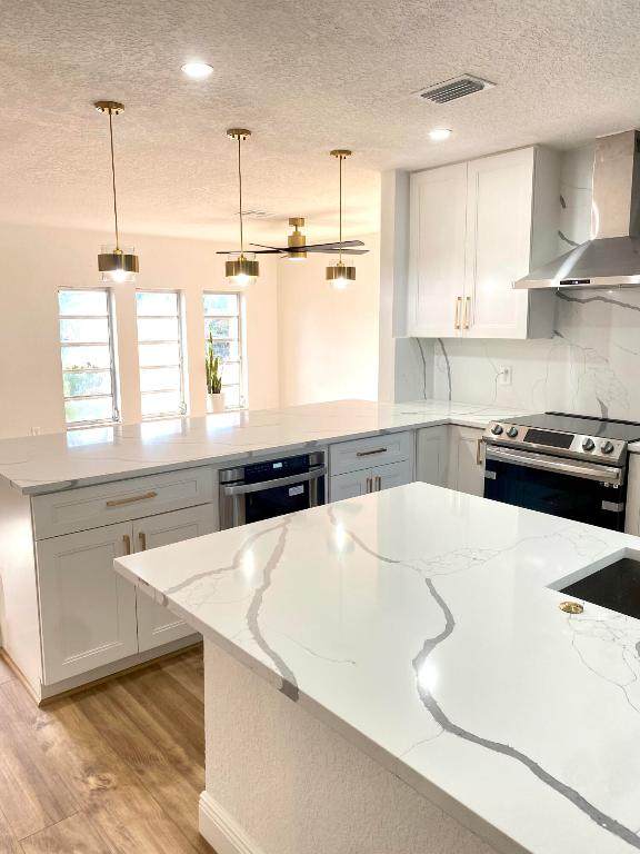 4320 107th - Photo 1