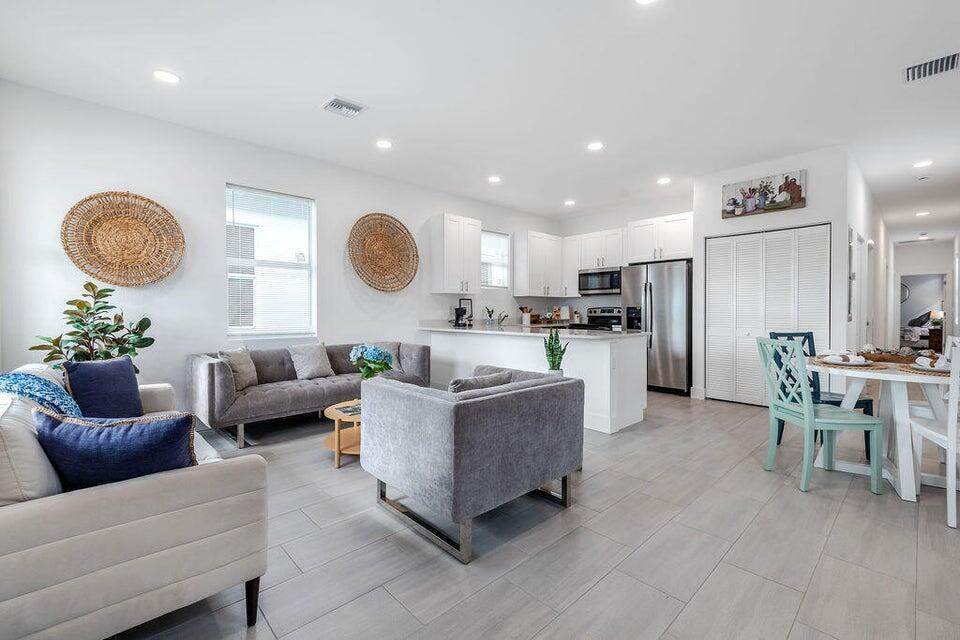 3675 Saginaw - Photo 1