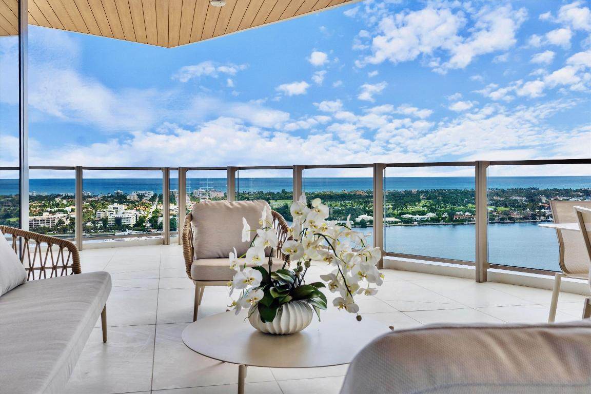 1333 Flagler - Photo 1