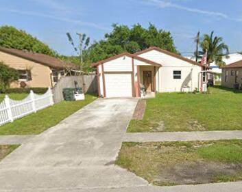 444 Broward Avenue - Photo 1