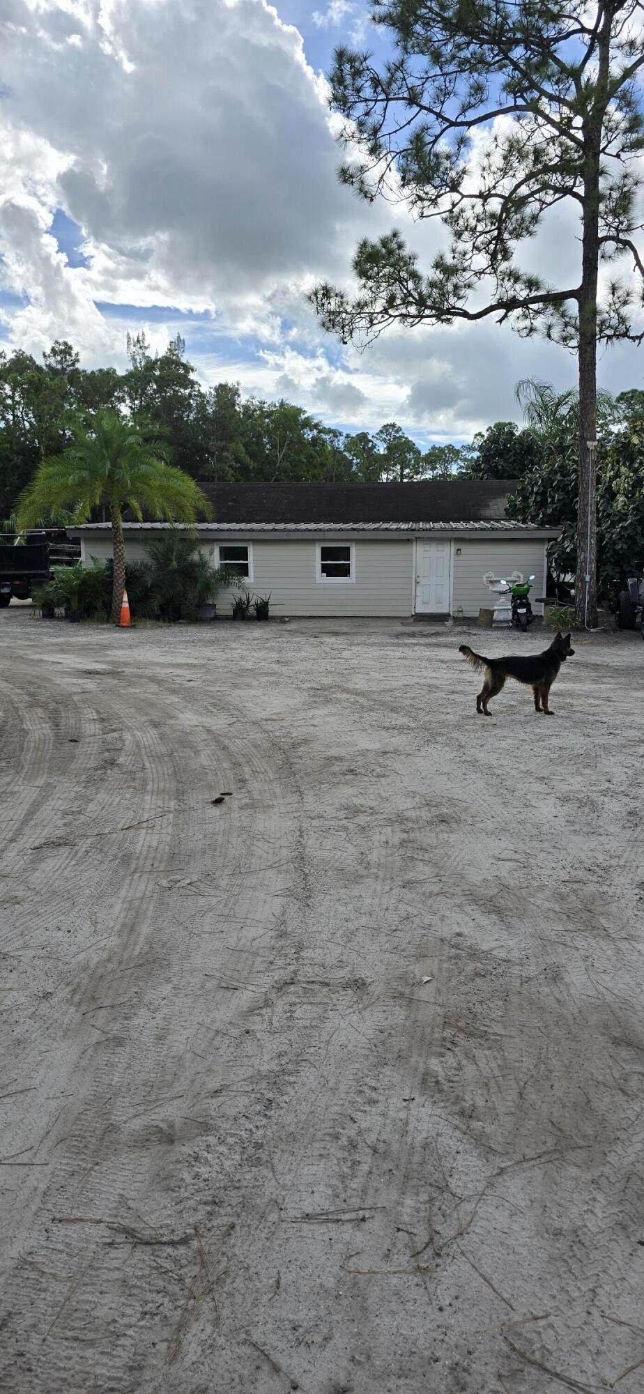 15720 Okeechobee Boulevard - Photo 1