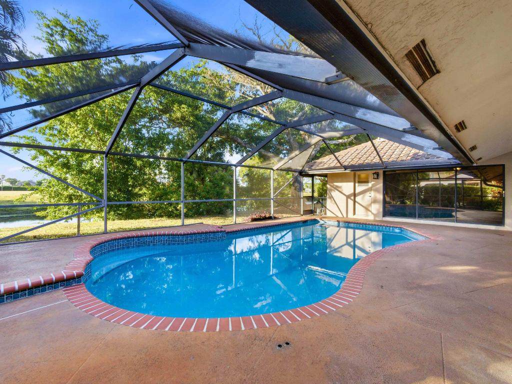 2389 Seaford - Photo 1