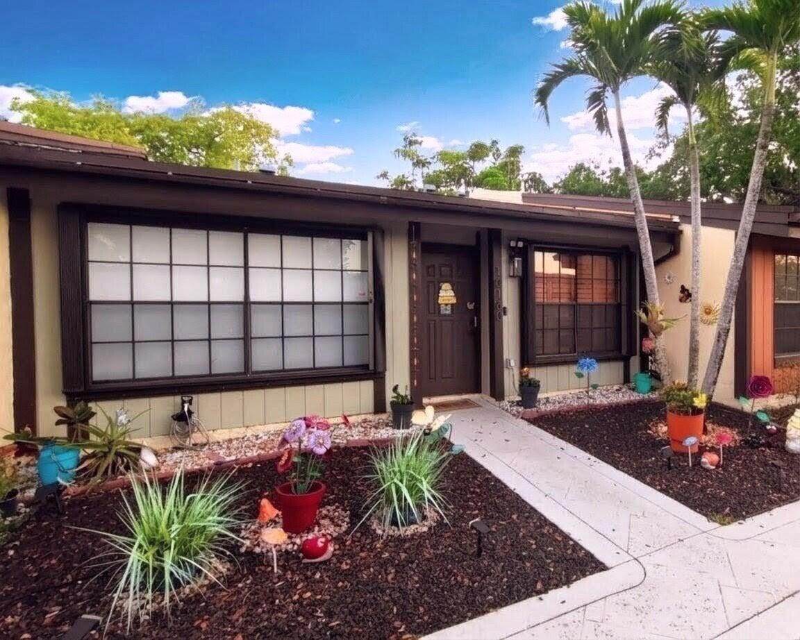 10180 Cypress Court - Photo 1