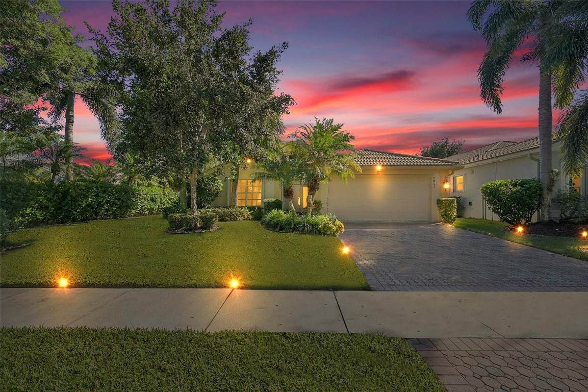 7822 Vista Palms Way - Photo 1
