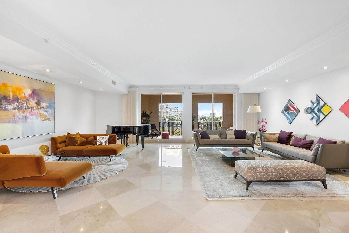 1 Ocean Boulevard - Photo 1