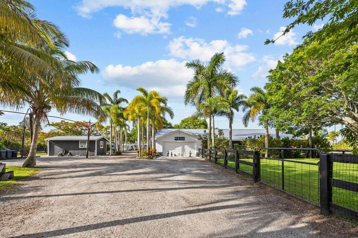 10782 58th - Photo 1