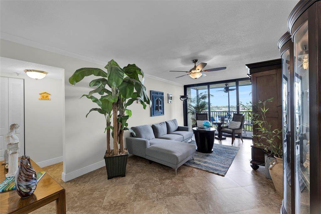 105 Lake Emerald Drive - Photo 1