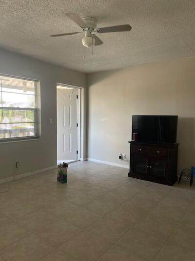 37 Kingswood B - Photo 1