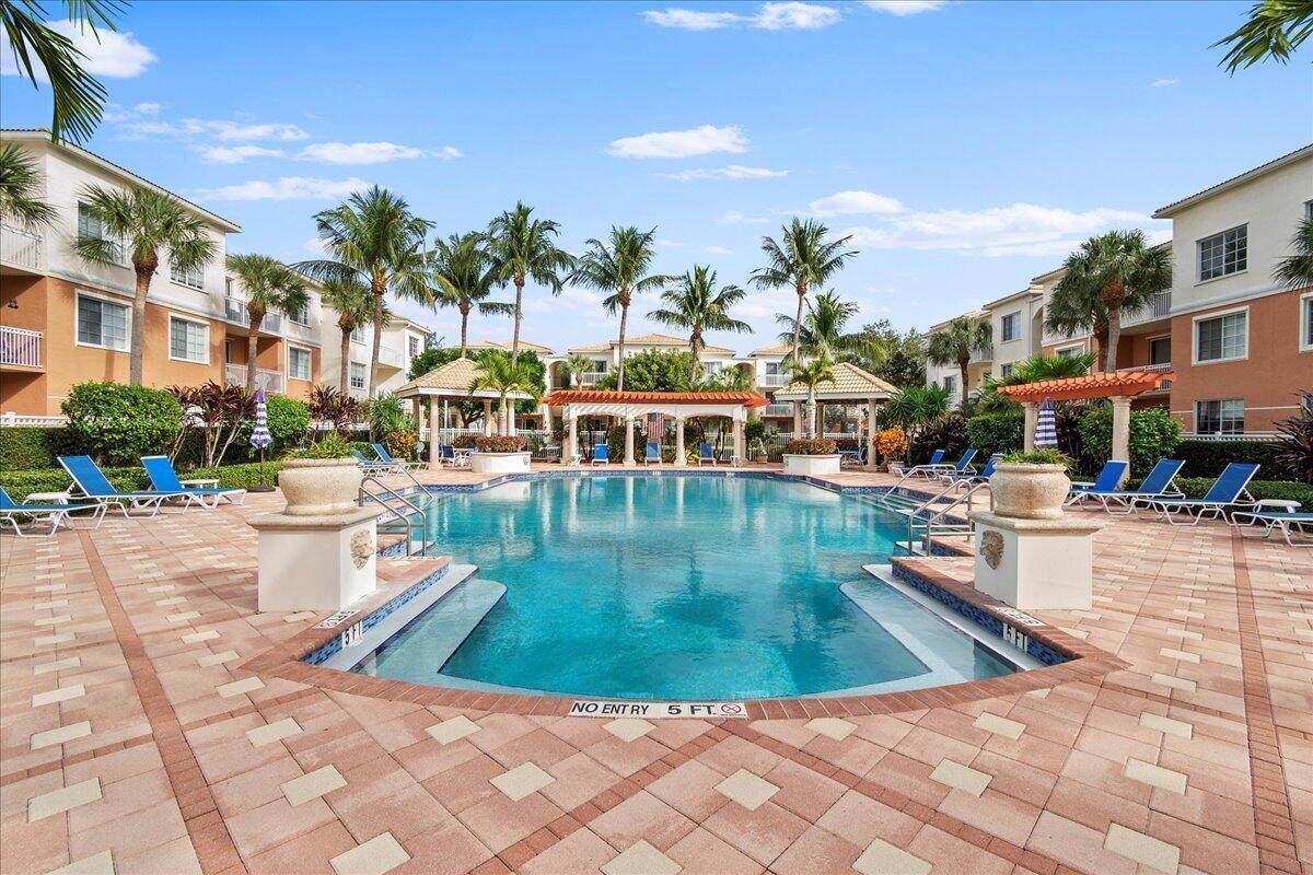 6203 Myrtlewood Circle - Photo 1