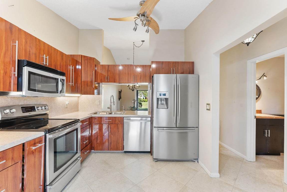 3346 Carambola - Photo 1