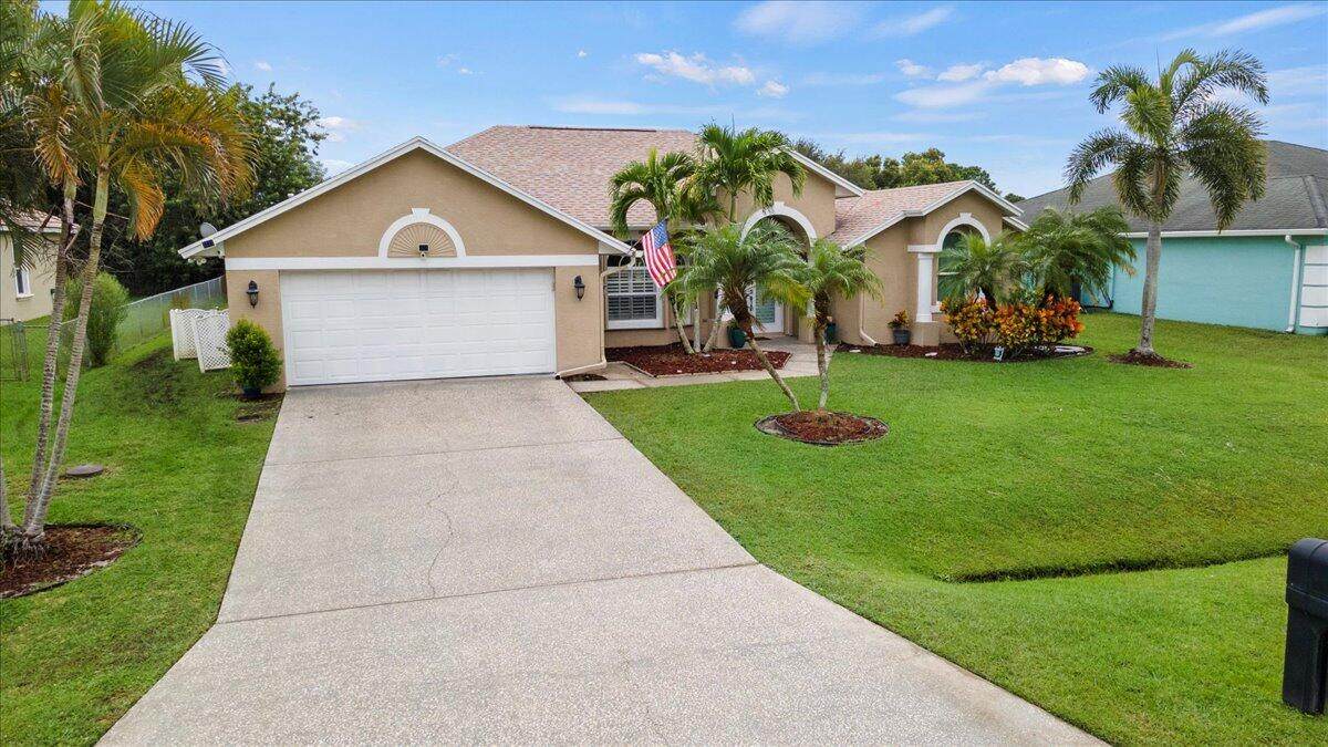 6482 Regal - Photo 1