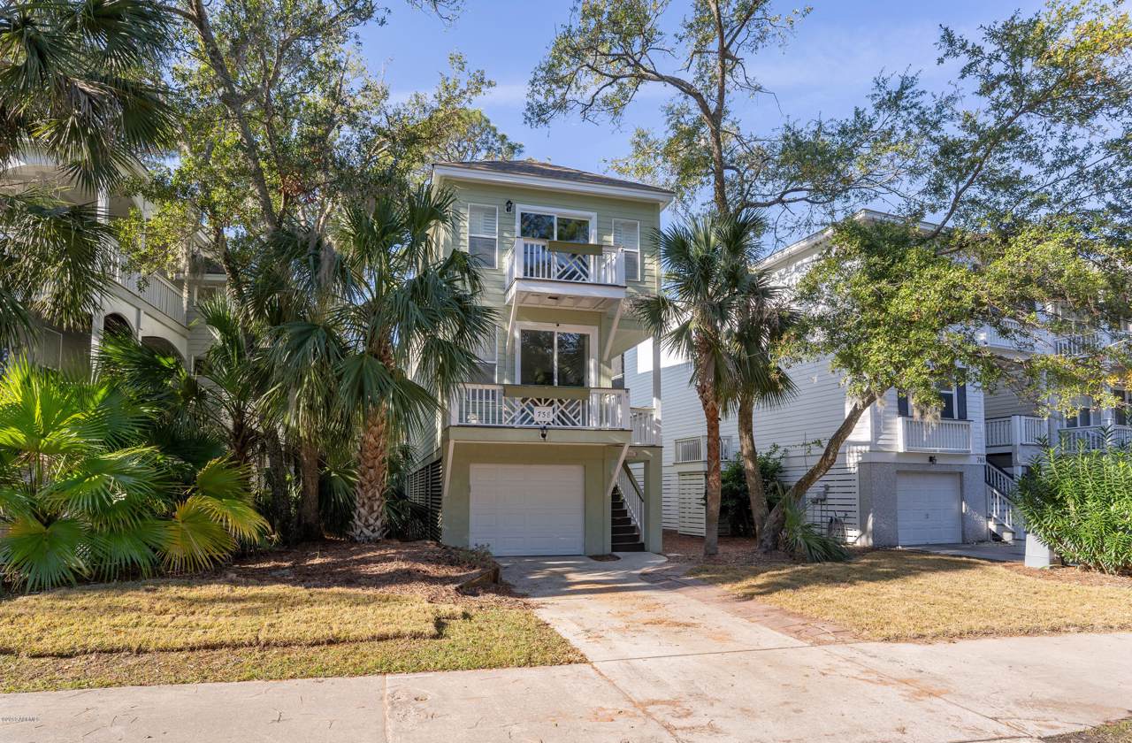 738 Bonito Drive - Photo 1