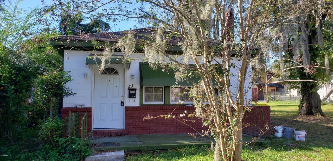 1013 45th Street - Photo 1