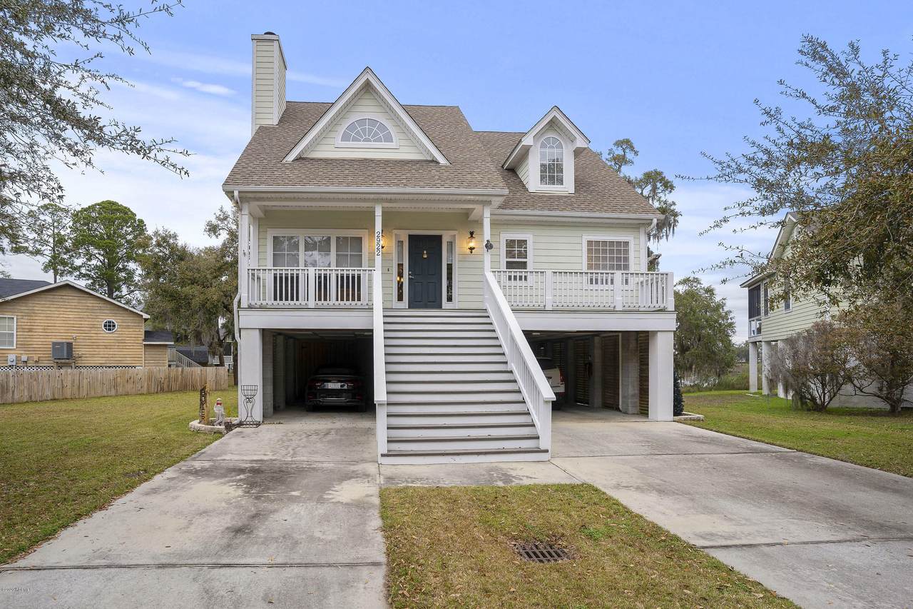 2922 Waters Edge Court - Photo 1