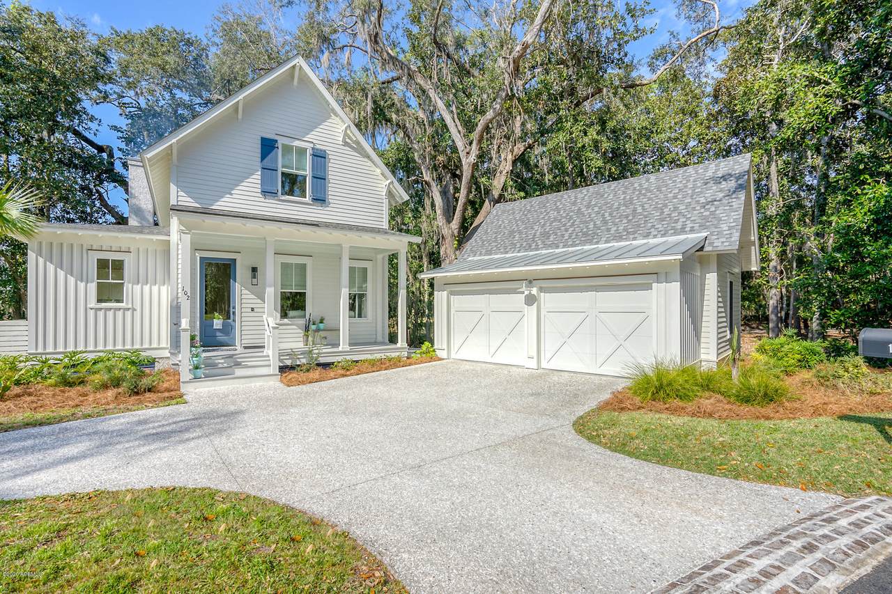 102 Gautier Place - Photo 1