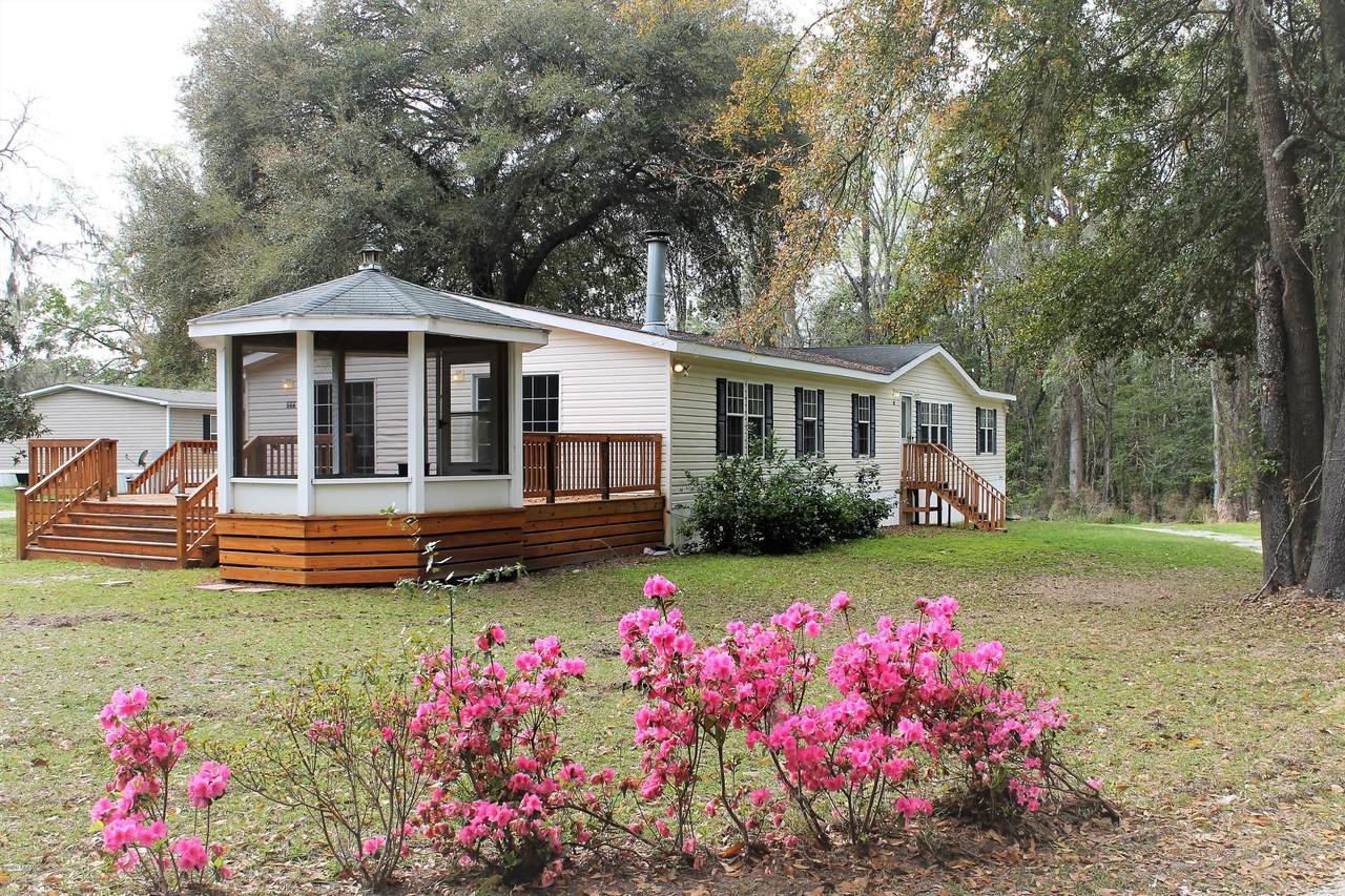 566 Broad River Boulevard - Photo 1