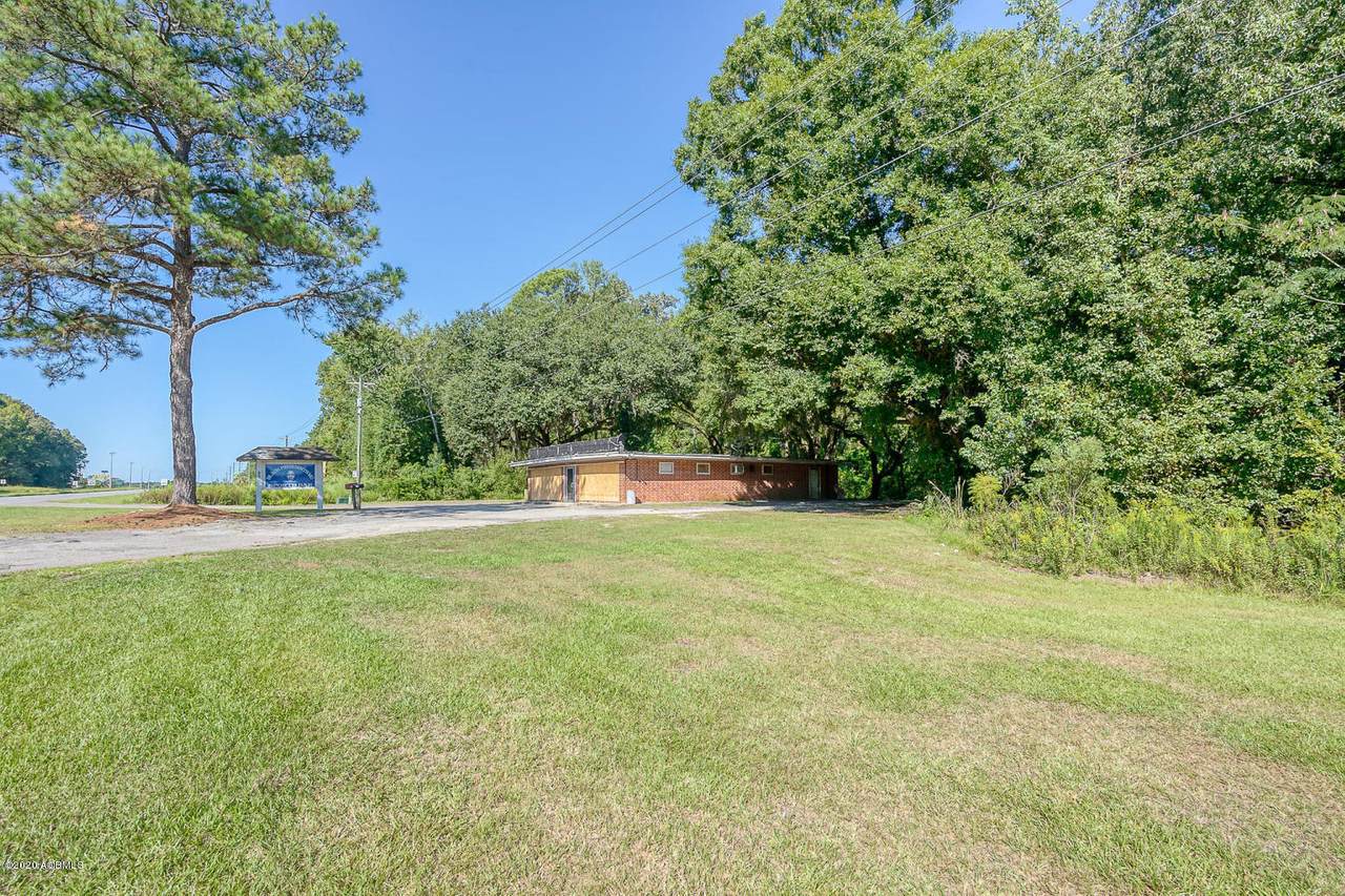 959 Kings Highway - Photo 1