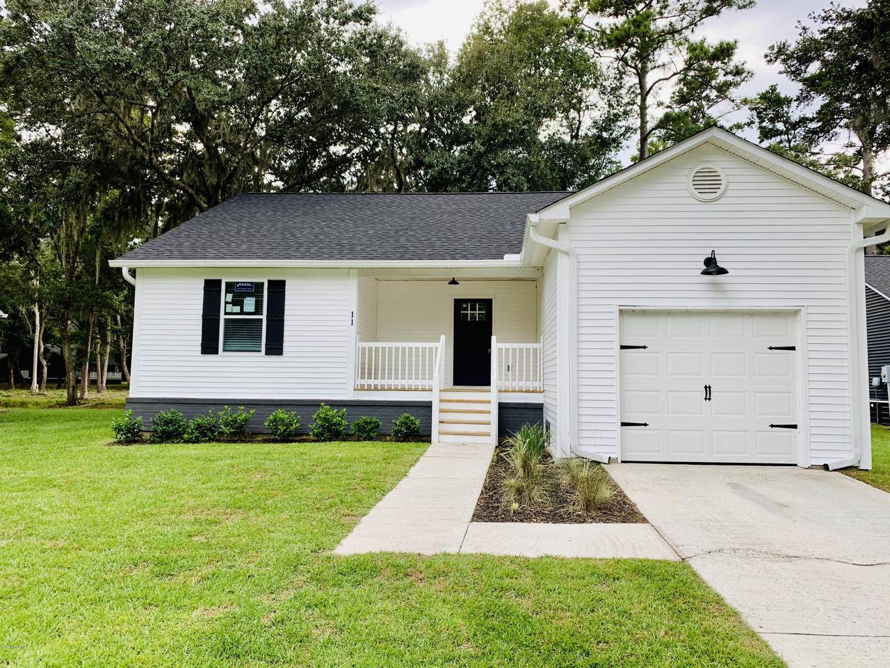 11 Canopy Lane - Photo 1