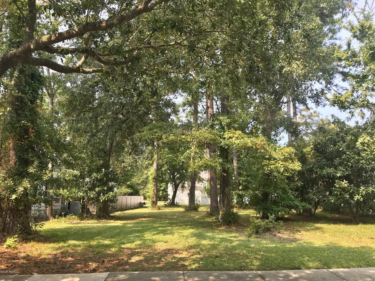 48 St Phillips Boulevard - Photo 1