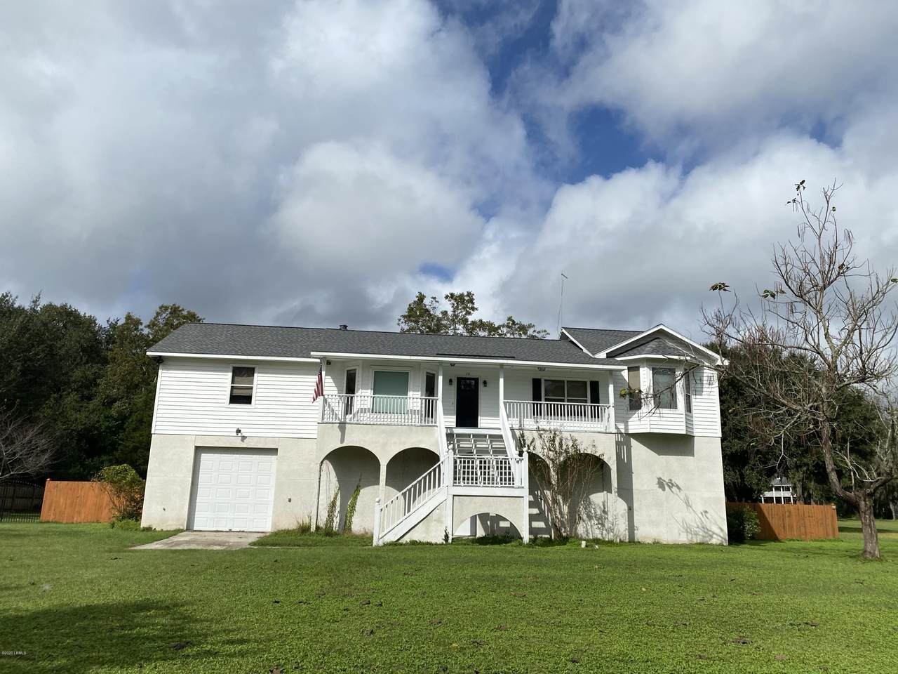 28 Stuart Street - Photo 1