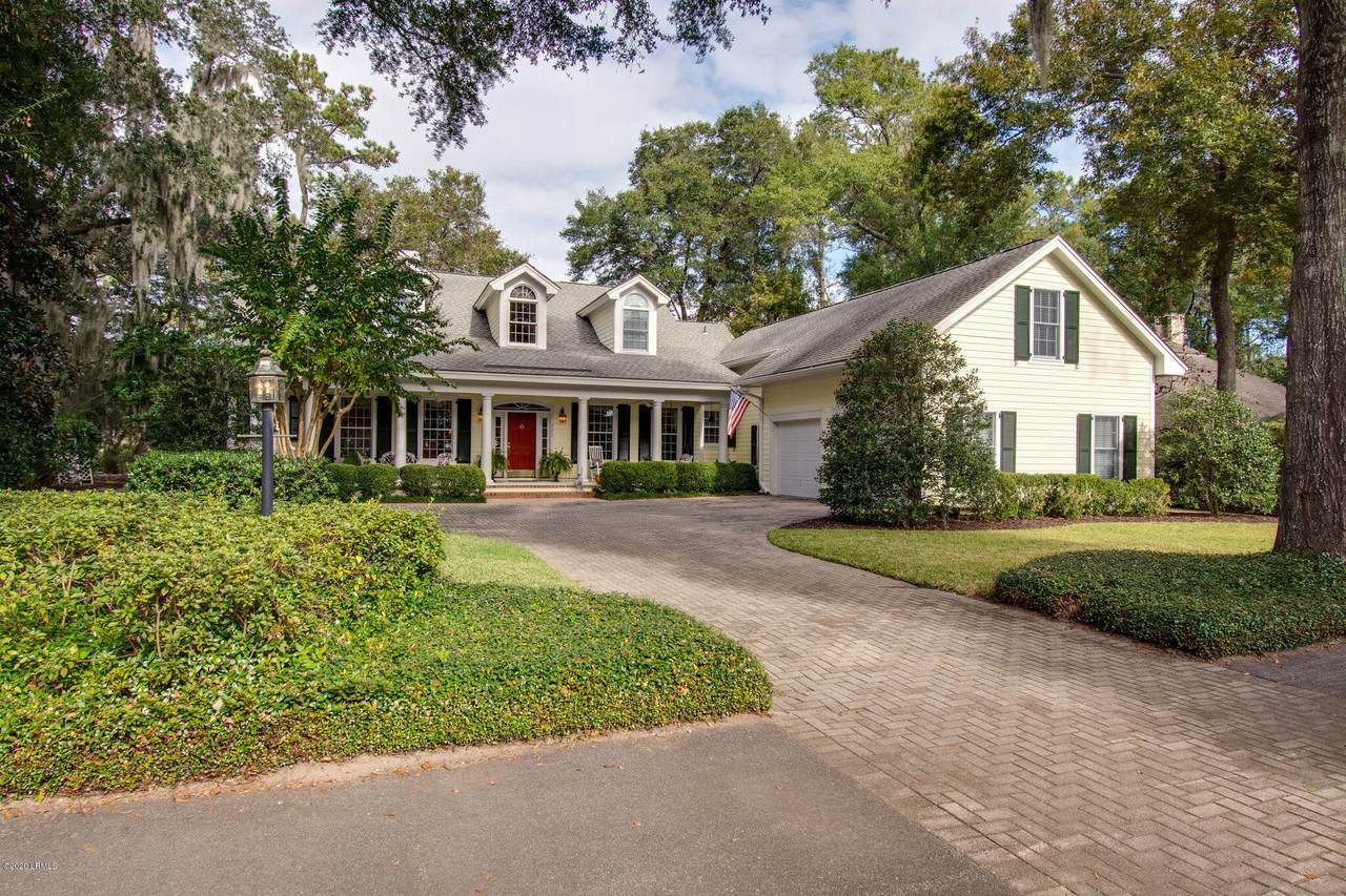 522 Island Circle - Photo 1