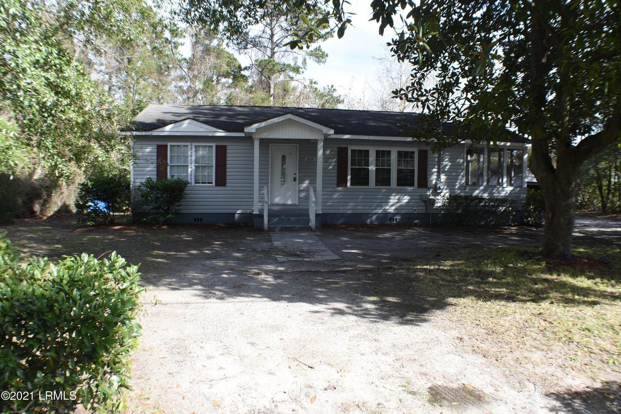 1501 Hogarth Street - Photo 1