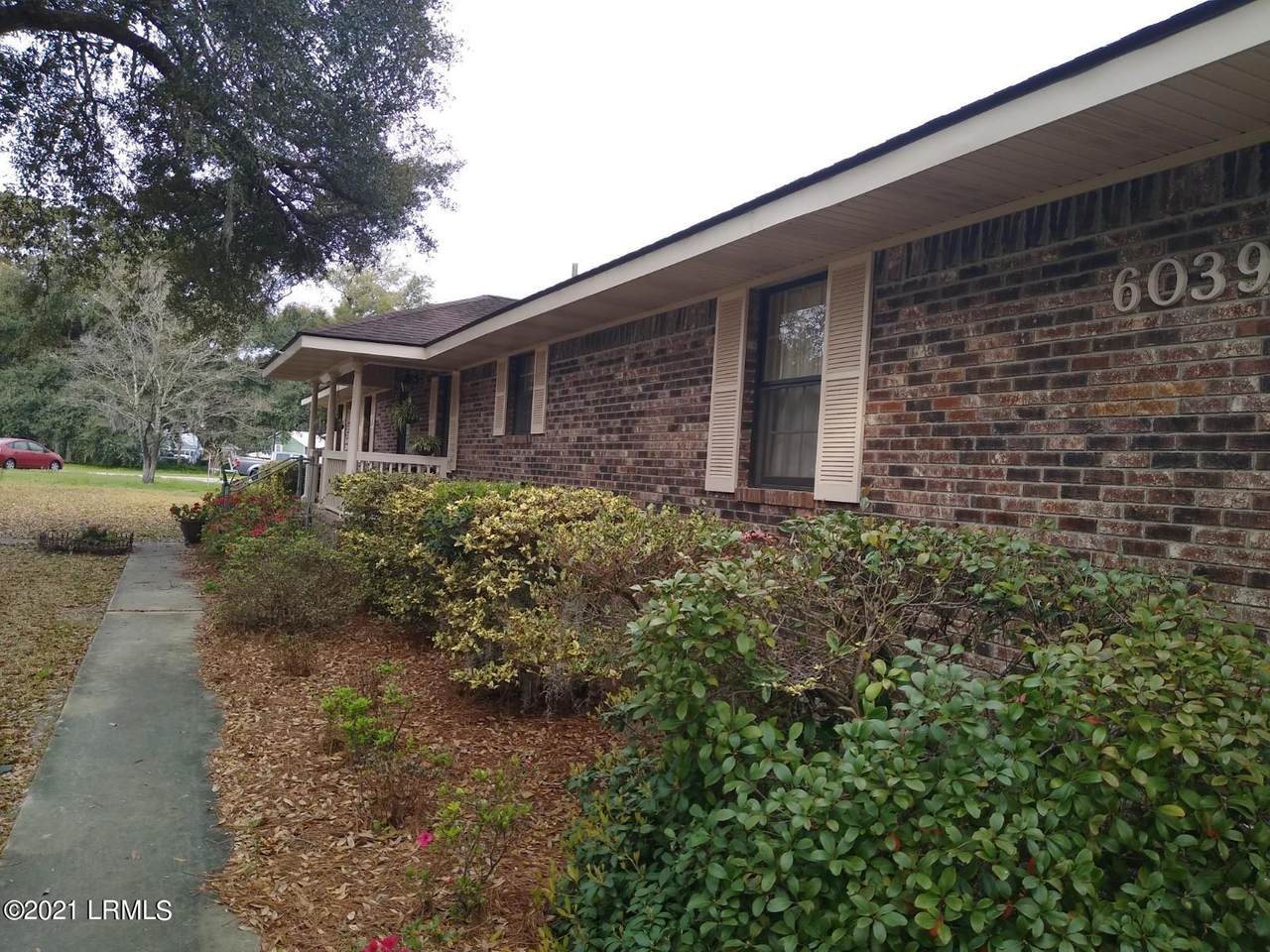 6039 Vaux Road - Photo 1
