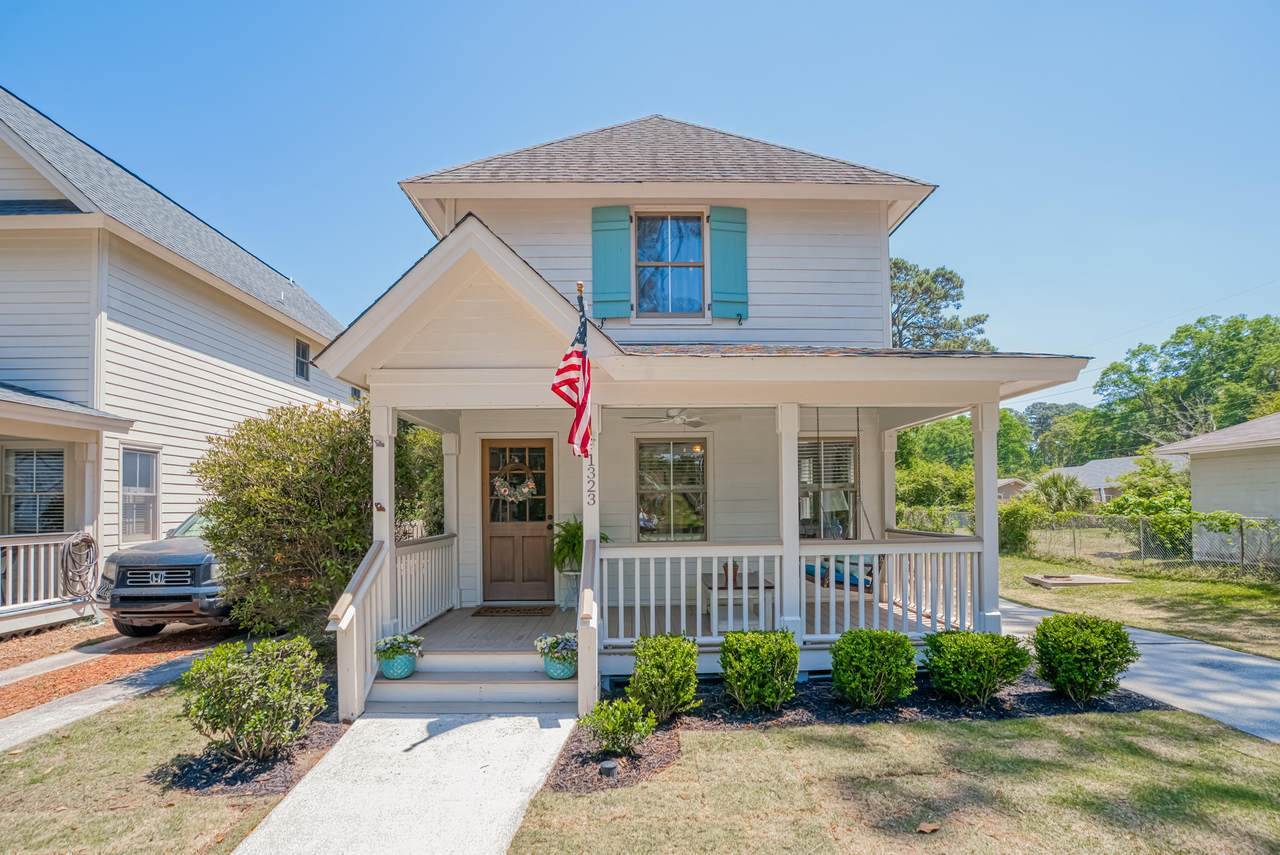 1323 Broad Street - Photo 1