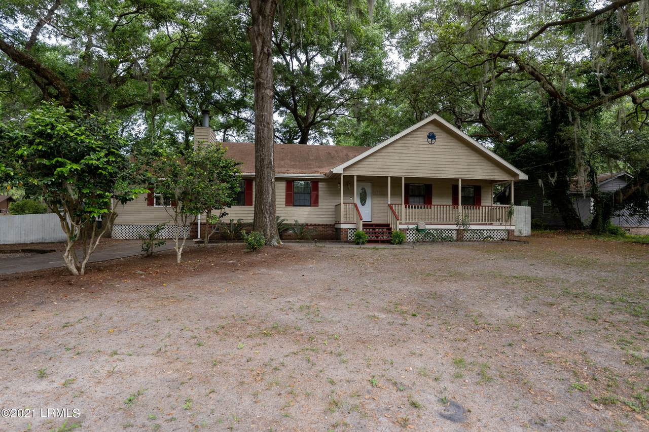 14 Hilda Avenue - Photo 1