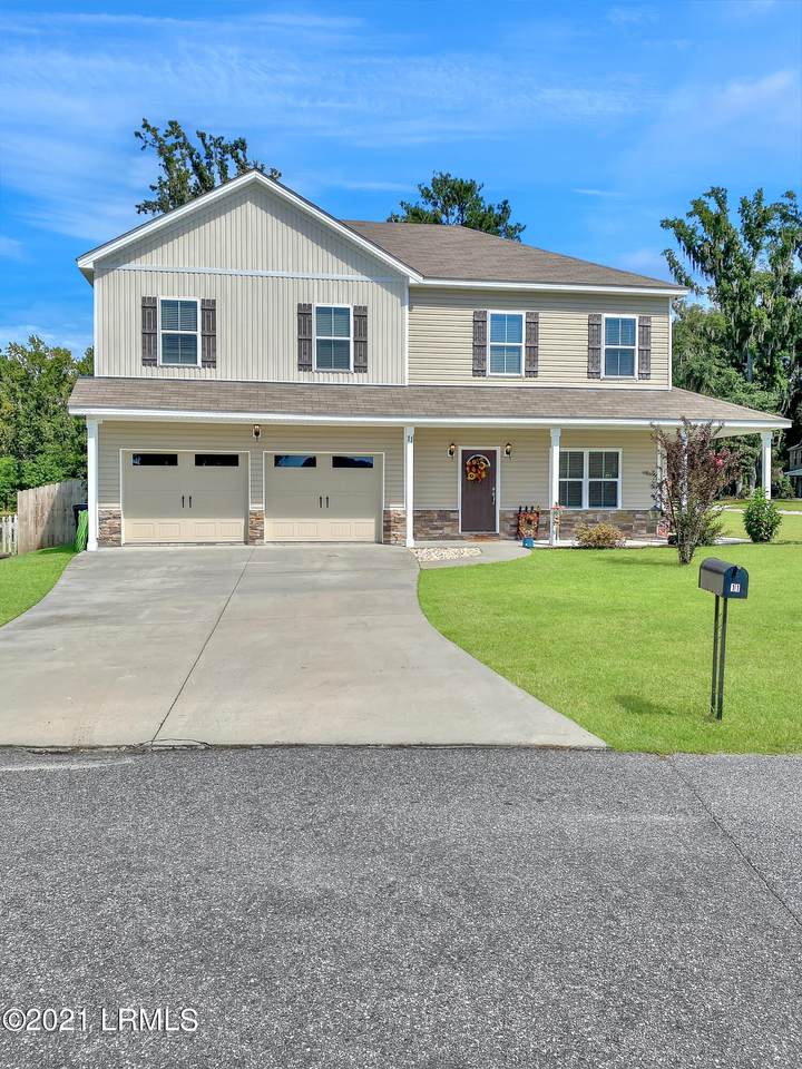 11 Wintergreen Drive - Photo 1