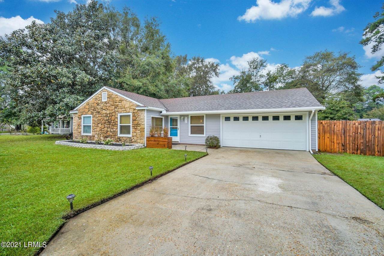 4316 Pinewood Circle - Photo 1