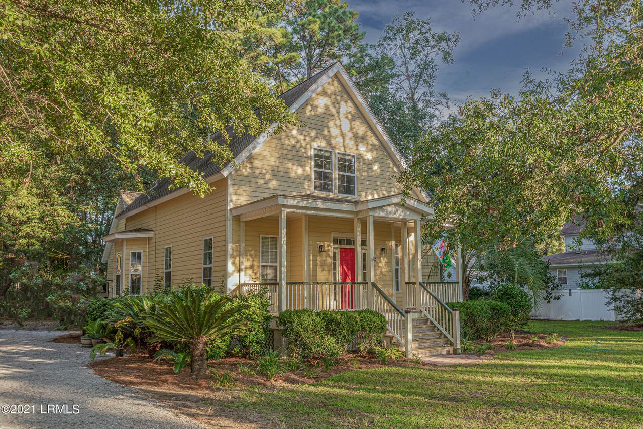 39 River Drive - Photo 1