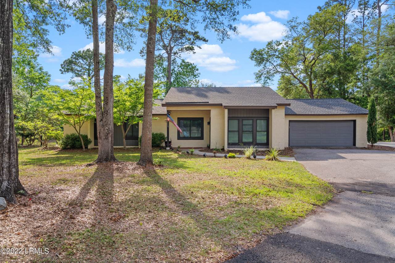 657 Sams Point Road - Photo 1