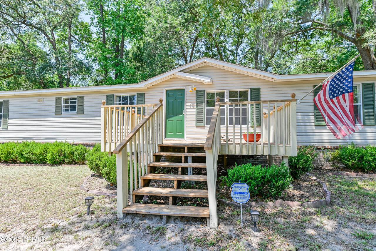 6 Adams Way - Photo 1