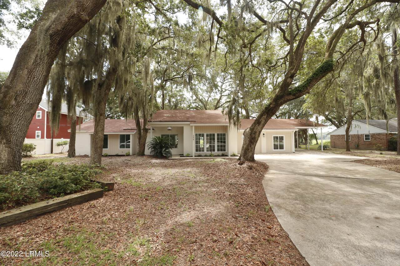 398 Broad River Drive Drive - Photo 1