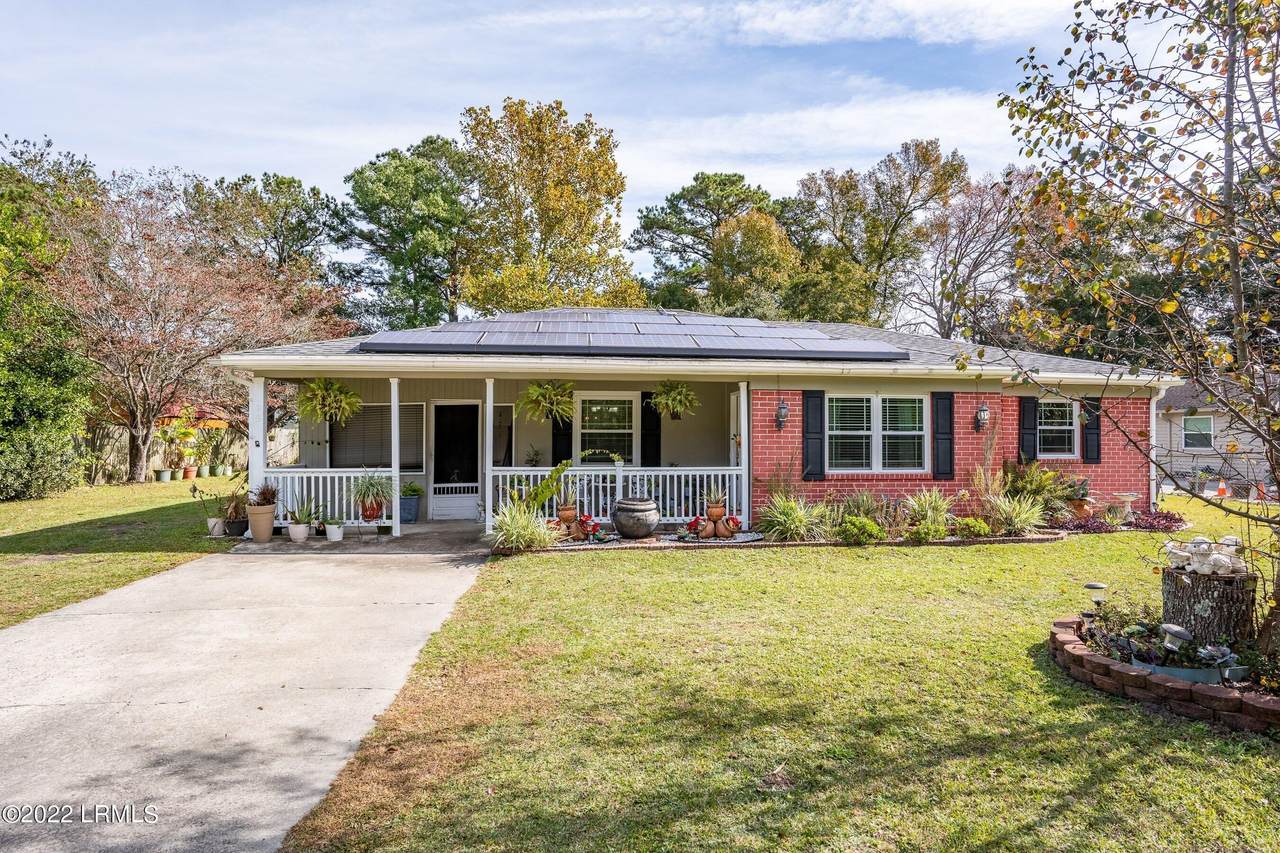19 Castle Rock Road - Photo 1